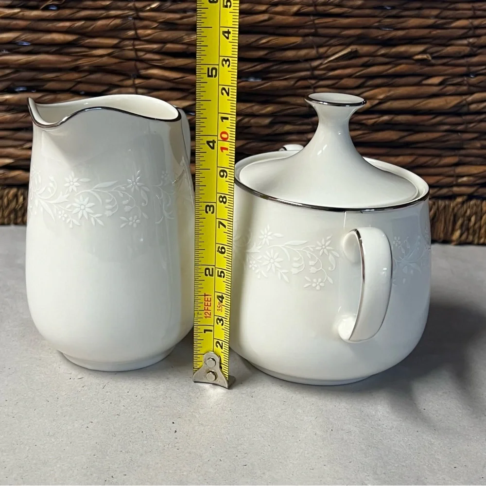 Noritake Fine China Lorelei 7541 Sugar Bowl and Creamer